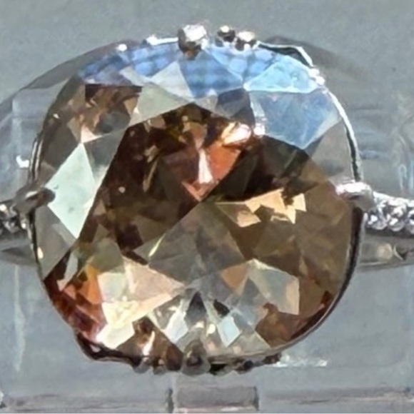 Stunning Silver and Brown Gemstone Ring size 7
